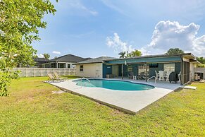 Private Pool & Spacious Yard: Cape Coral Getaway
