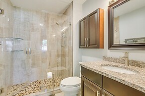 Private Pool & Spacious Yard: Cape Coral Getaway