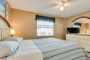 Private Pool & Spacious Yard: Cape Coral Getaway