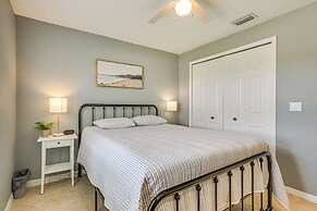 Private Pool & Spacious Yard: Cape Coral Getaway