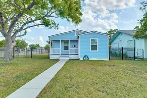 3 Mi to Beach: Family Home in Corpus Christi!