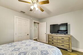 3 Mi to Beach: Family Home in Corpus Christi!