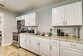 3 Mi to Beach: Family Home in Corpus Christi!