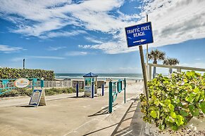 Walk to Ocean: Daytona Beach Shores Condo w/ Pool!
