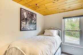 Hike, Fish & Ski: Black Bear Cabin in Albany