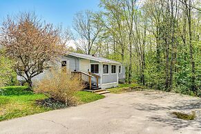 Hike, Fish & Ski: Black Bear Cabin in Albany
