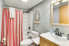 Hike, Fish & Ski: Black Bear Cabin in Albany