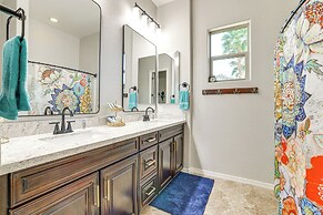 Swim-up Bar & Putting Green: Goodyear Getaway!