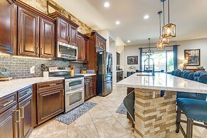 Swim-up Bar & Putting Green: Goodyear Getaway!