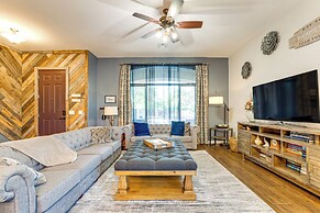 Swim-up Bar & Putting Green: Goodyear Getaway!