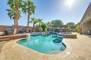 Swim-up Bar & Putting Green: Goodyear Getaway!