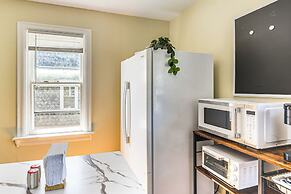 Near Nockamixon State Park: Telford Apt w/ Porch!