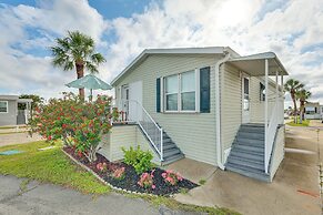 3 Mi to Fort Myers Beach: Home w/ Pool Access
