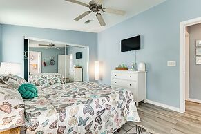 3 Mi to Fort Myers Beach: Home w/ Pool Access