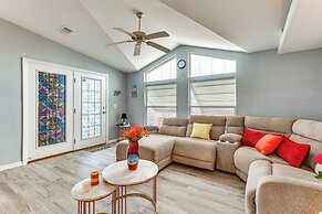 3 Mi to Fort Myers Beach: Home w/ Pool Access