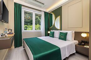Sistina Old City Hotel
