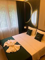 Sistina Old City Hotel