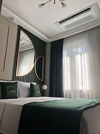 Sistina Old City Hotel