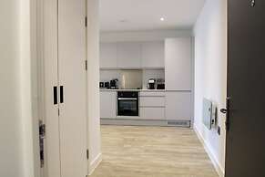 Slate Suite 1BR City Views