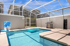 Upstay Luxury 4BR Family Home w Pool Near Disney