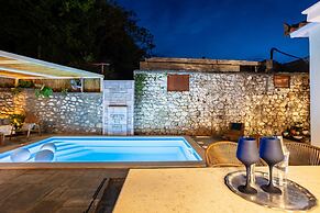 The Secret Garden - Courtyard Private Pool Villa