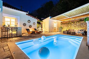 The Secret Garden - Courtyard Private Pool Villa