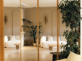 Adiya Signature Hotel