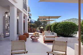 Adiya Signature Hotel