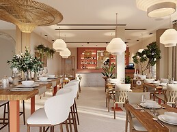 Adiya Signature Hotel