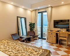 Adiya Signature Hotel