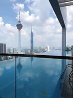 Platinum Suites KLCC by Sleepy Owl