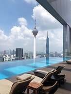 Platinum Suites KLCC by Sleepy Owl