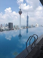 Platinum Suites KLCC by Sleepy Owl