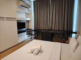 Platinum Suites KLCC by Sleepy Owl