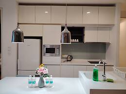 Platinum Suites KLCC by Sleepy Owl