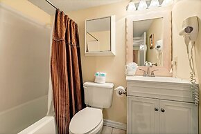 Pelican Beach 0602 1 Bedroom Condo