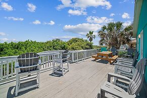 Charming Coastal Retreat Steps From Beach 3 Bedroom Home