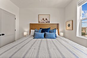 Periwinkle Sky 3 Bedroom Condo