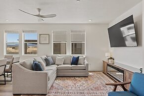 Periwinkle Sky 3 Bedroom Condo