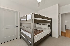 Periwinkle Sky 3 Bedroom Condo