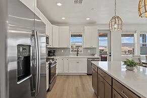 Periwinkle Sky 3 Bedroom Condo