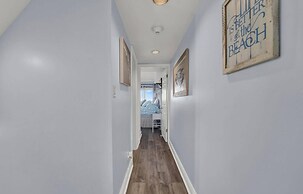 Pinnacle Port Penthouse #29 2 Bedroom Condo