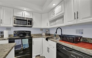 Pinnacle Port Penthouse #29 2 Bedroom Condo