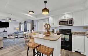 Pinnacle Port Penthouse #29 2 Bedroom Condo