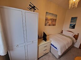 Castleton Hotel - Just For Adults