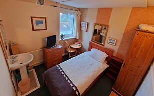 Castleton Hotel - Just For Adults