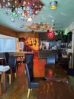 Castleton Hotel - Just For Adults