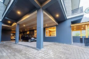 Treebo Premium Takeys