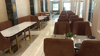 Hotel Grand Empire