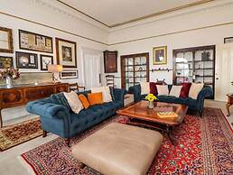 Ismay Lounge Apartment- Titanic Interest Beach View